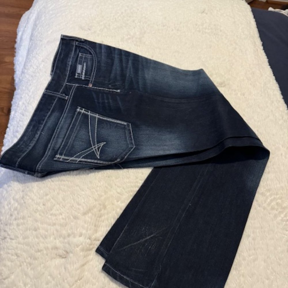 Cinch Ada Jeans in Dark Stonewash Size 35 / 19R